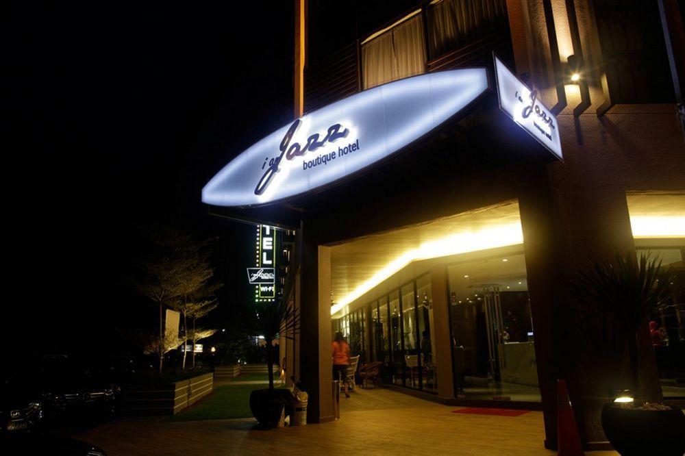 I Am Jazz Hotel Johor Bahru Extérieur photo